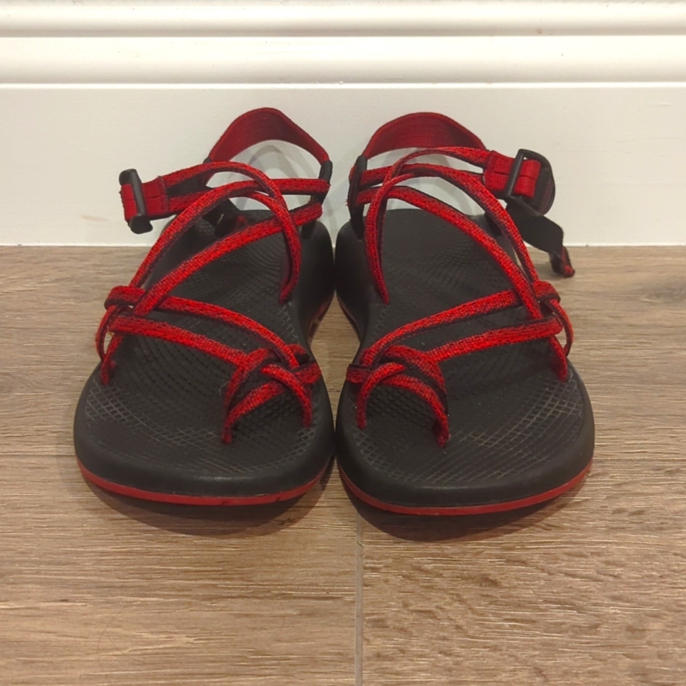 Chacos Women's double-strapped, size 10